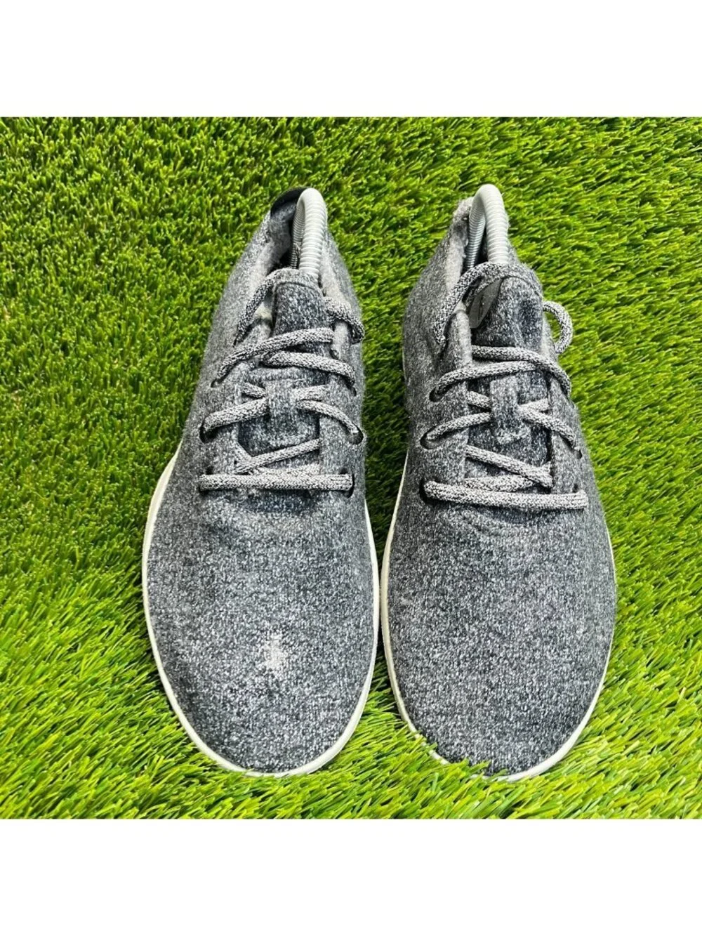 Allbirds Wool Runners Mens Size 9 Gray White Running Walking Shoes Sneakers
